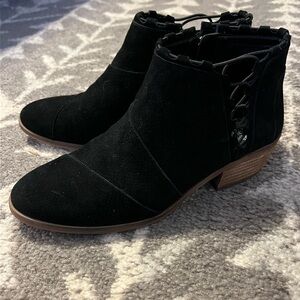 Black Vince Camuto Bootie Size 7.5